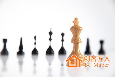 脱颖而出，只差一个名字的距离